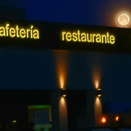 Hotel Moya Navalmoral De La Mata Buitenkant foto