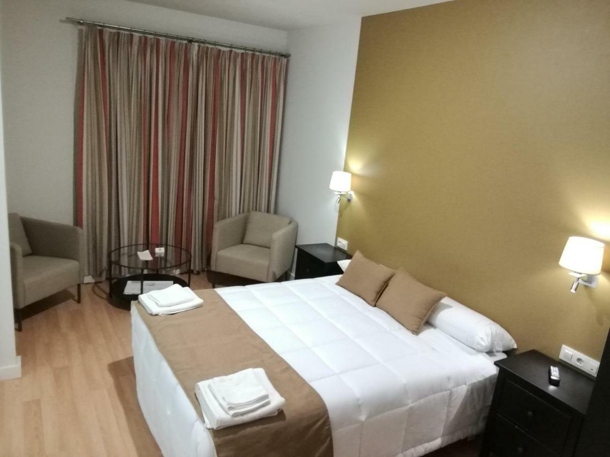 Hotel Moya Navalmoral De La Mata Buitenkant foto